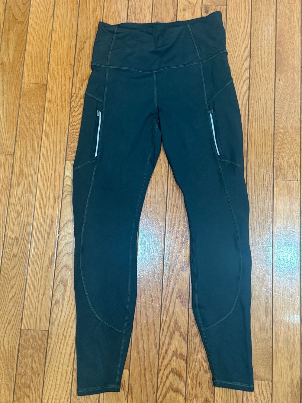 Athleta Women’s Dark Green Running Leggings with Zip Pockets Reflective Detail